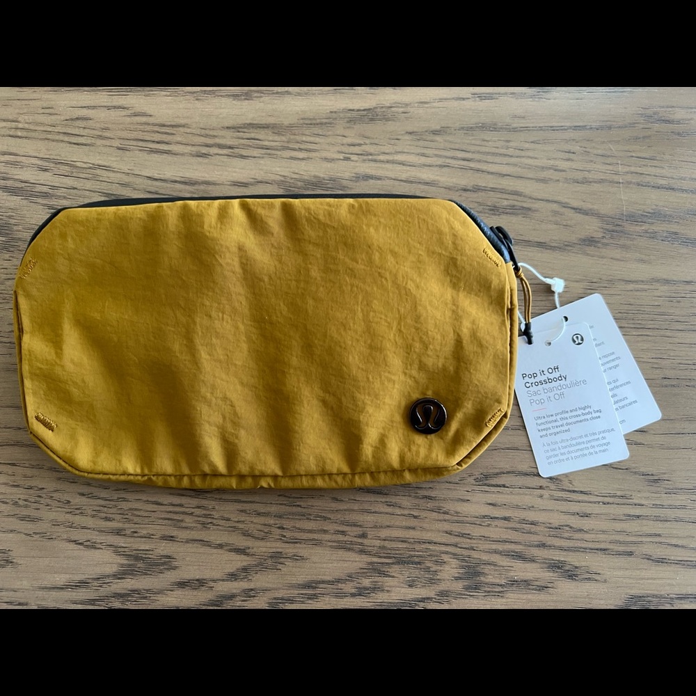 NWT Lululemon pop it off crossbody bag